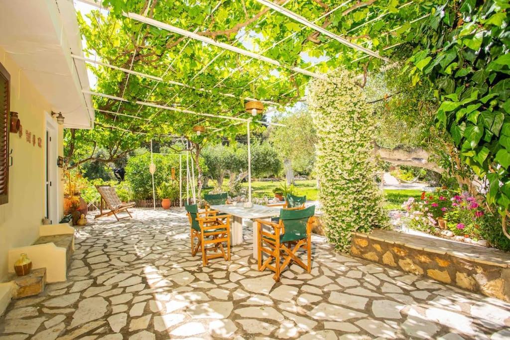 Áyios Nikítas Anthia Private Studio A Breath Away From Beaches מראה חיצוני תמונה